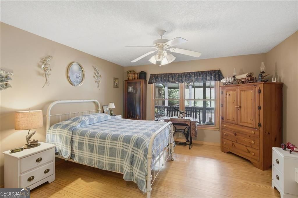Ellijay, Georgia, 30540, United States, 3 Bedrooms Bedrooms, ,3 BathroomsBathrooms,Residential,For Sale,2036628