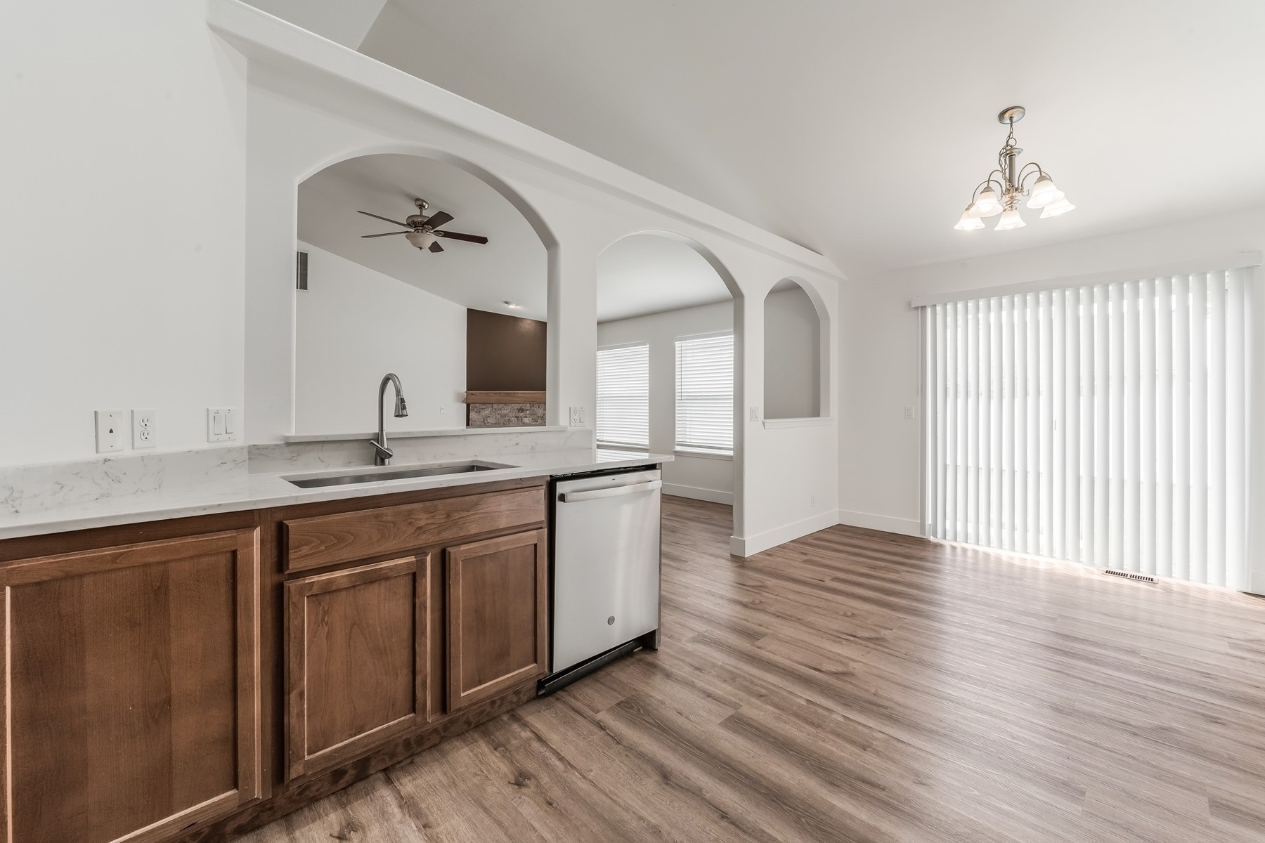  Remodeled and Affordable 3/2 in Fieldstone - 物件實景