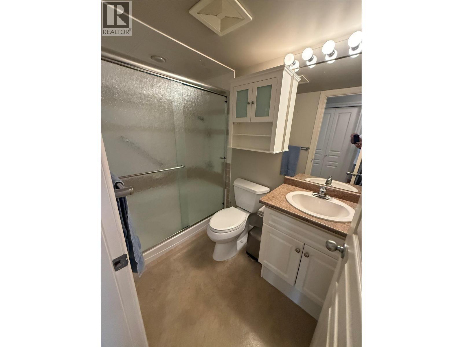 KAMLOOPS, British Columbia, V2C 1W9, CA, 3 Bedrooms Bedrooms, ,2 BathroomsBathrooms,Residential,For Sale,1949054