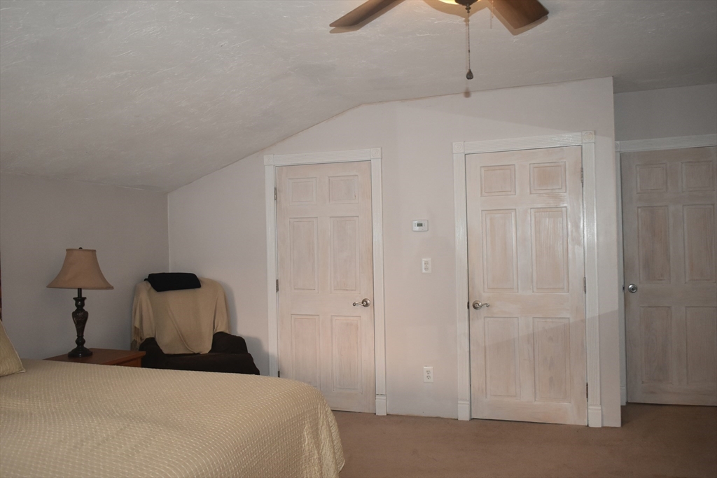 Spencer, Massachusetts, 01562, United States, 5 Bedrooms Bedrooms, ,4 BathroomsBathrooms,Residential,For Sale,1942925