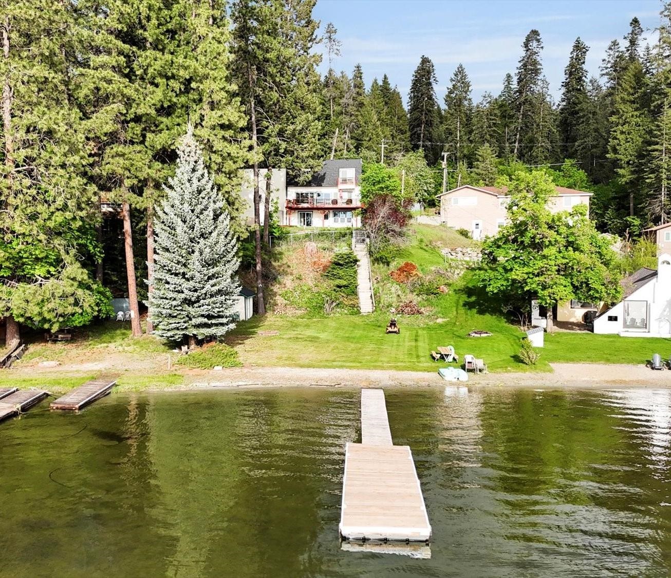 Newman Lake, Washington, 99025, United States, 4 Bedrooms Bedrooms, ,3 BathroomsBathrooms,Residential,For Sale,1929094