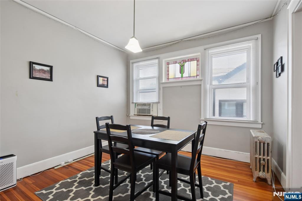 Bloomfield, New Jersey, 07003, United States, 4 Bedrooms Bedrooms, ,2 BathroomsBathrooms,Residential,For Sale,1897617