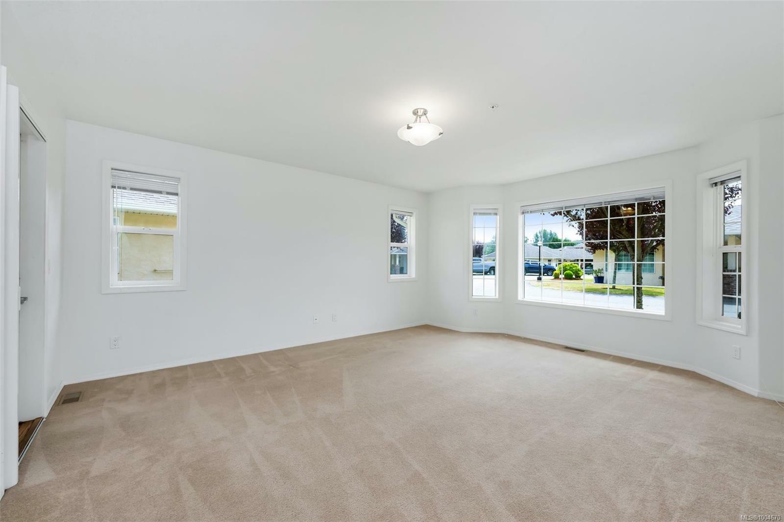 DUNCAN, British Columbia, V9L 2S2, CA, 2 Bedrooms Bedrooms, ,Residential,For Sale,1875363