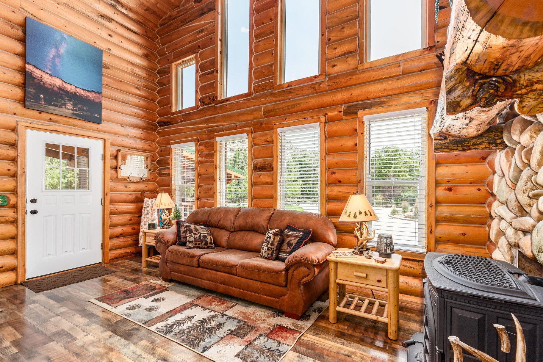 The Kind of Cabin Nobody Wants to Leave — For Sale in Fruitland, Utah - 物件實景