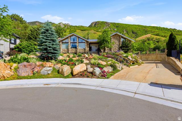 Cottonwood Heights, Utah, 84121, United States, 4 Bedrooms Bedrooms, ,4 BathroomsBathrooms,Residential,For Sale,2047949
