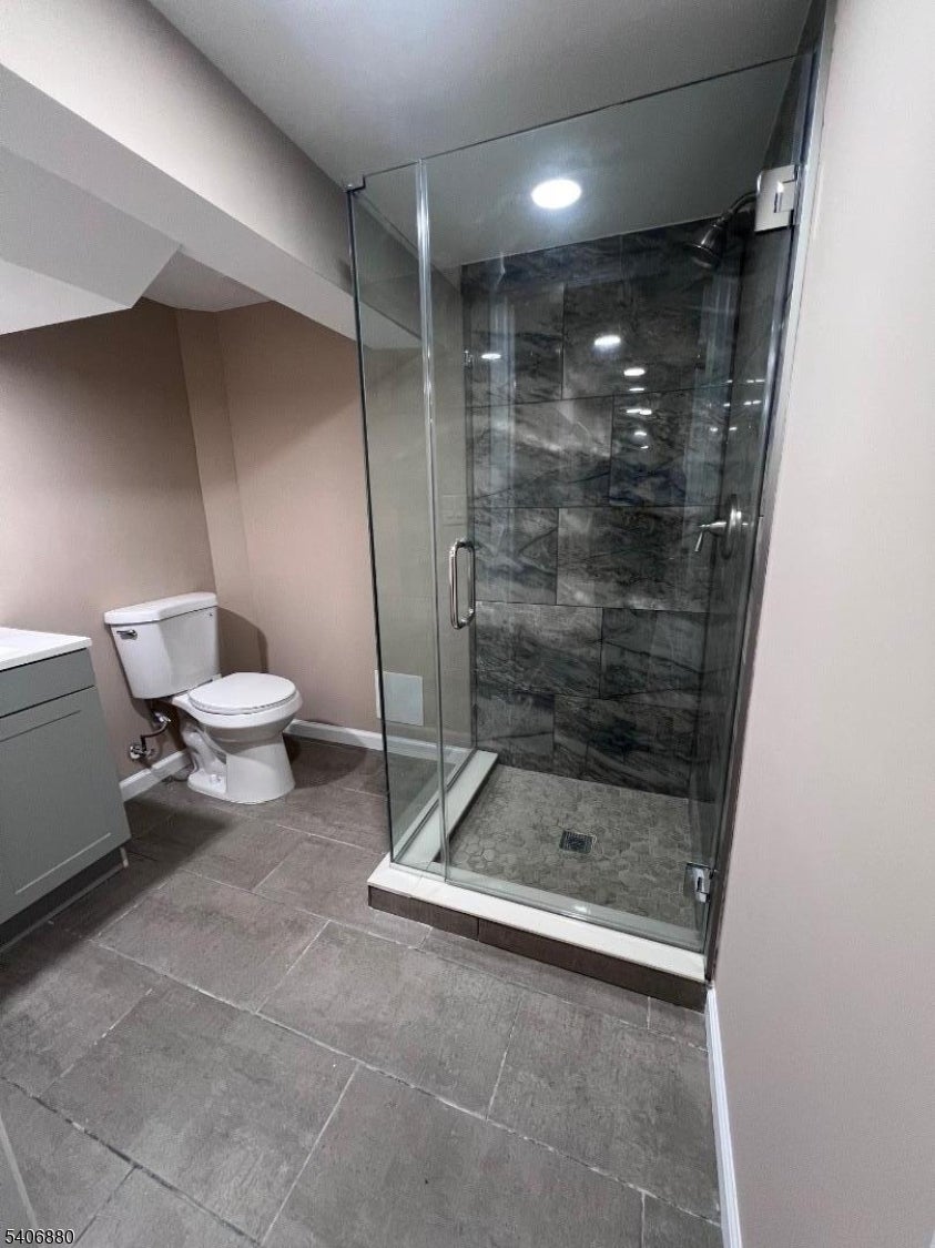 Elizabeth City, New Jersey, 07208, United States, 5 Bedrooms Bedrooms, ,4 BathroomsBathrooms,Residential,For Sale,2011713