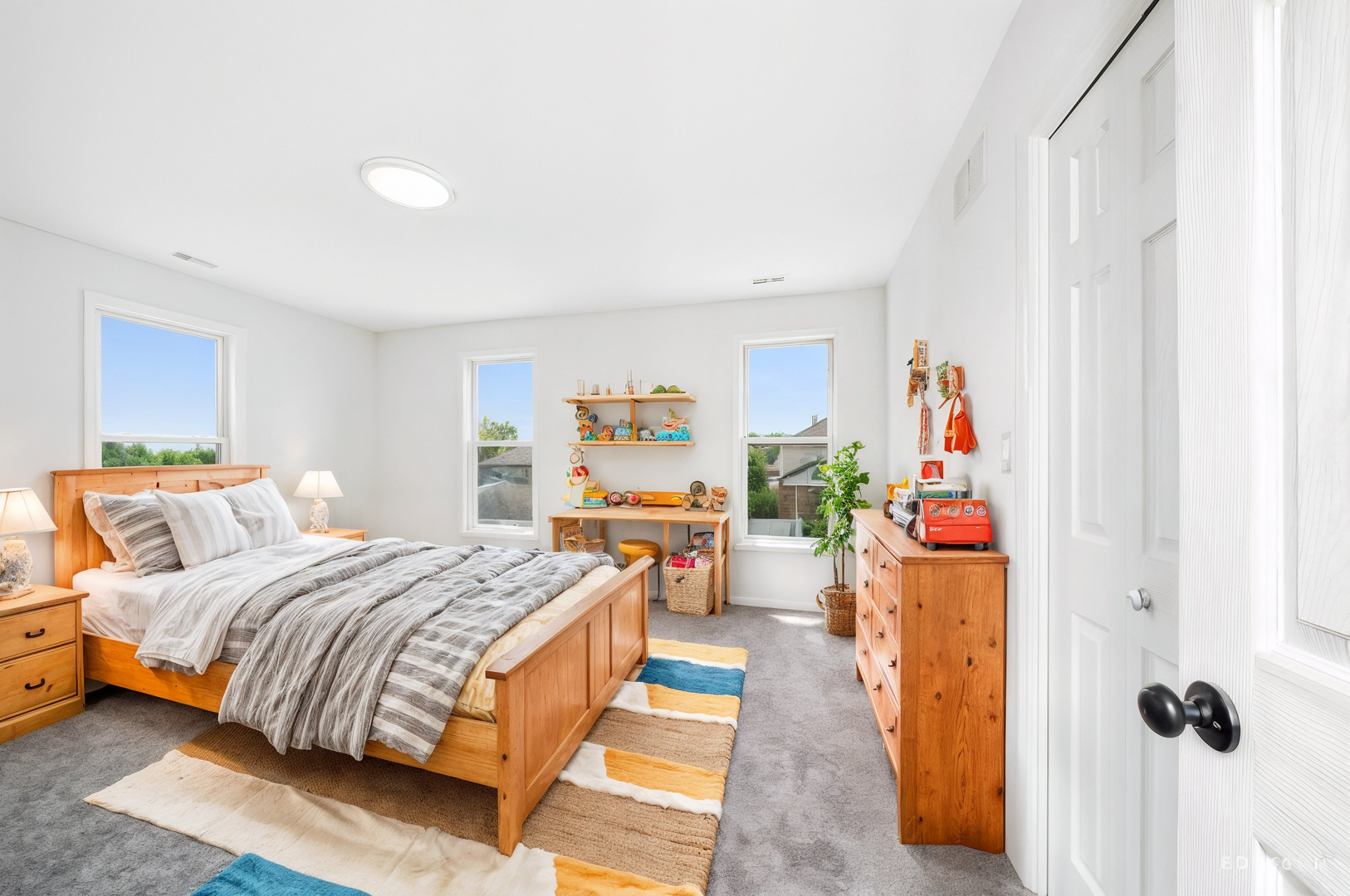 Homewood, Illinois, 60430, United States, 5 Bedrooms Bedrooms, ,4 BathroomsBathrooms,Residential,For Sale,1991735