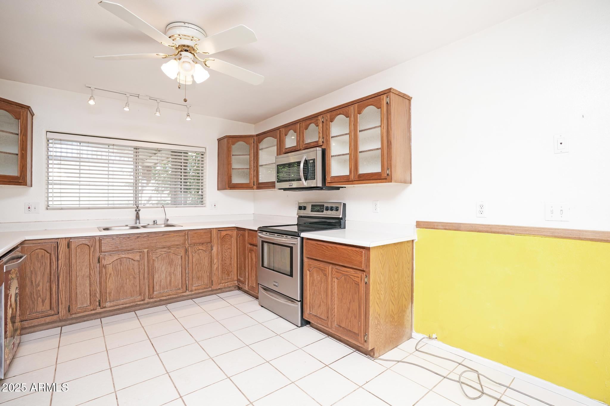 Camp Verde, Arizona, 86322, United States, 4 Bedrooms Bedrooms, ,3 BathroomsBathrooms,Residential,For Sale,1993597