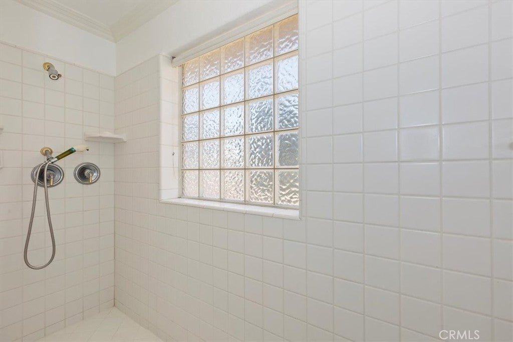 Apple Valley, California, 92308, United States, 7 Bedrooms Bedrooms, ,4 BathroomsBathrooms,Residential,For Sale,1794174