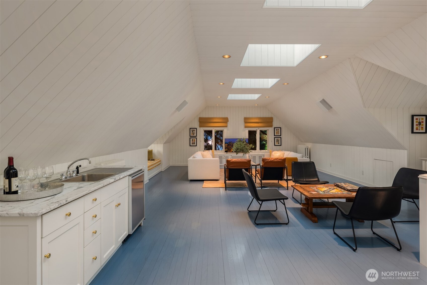 Seattle, Washington, 98102, United States, 5 Bedrooms Bedrooms, ,6 BathroomsBathrooms,Residential,For Sale,1891180