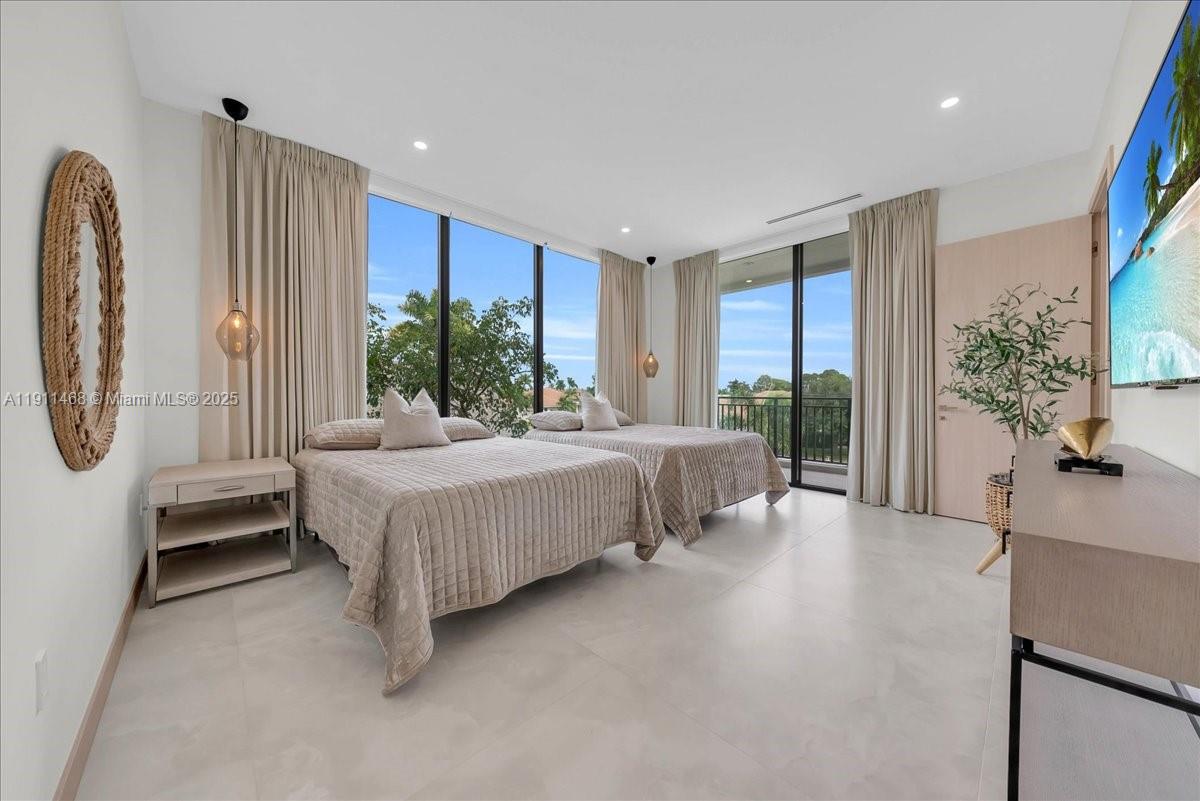 Marco Island, Florida, 34145, United States, 4 Bedrooms Bedrooms, ,5 BathroomsBathrooms,Residential,For Sale,1995875