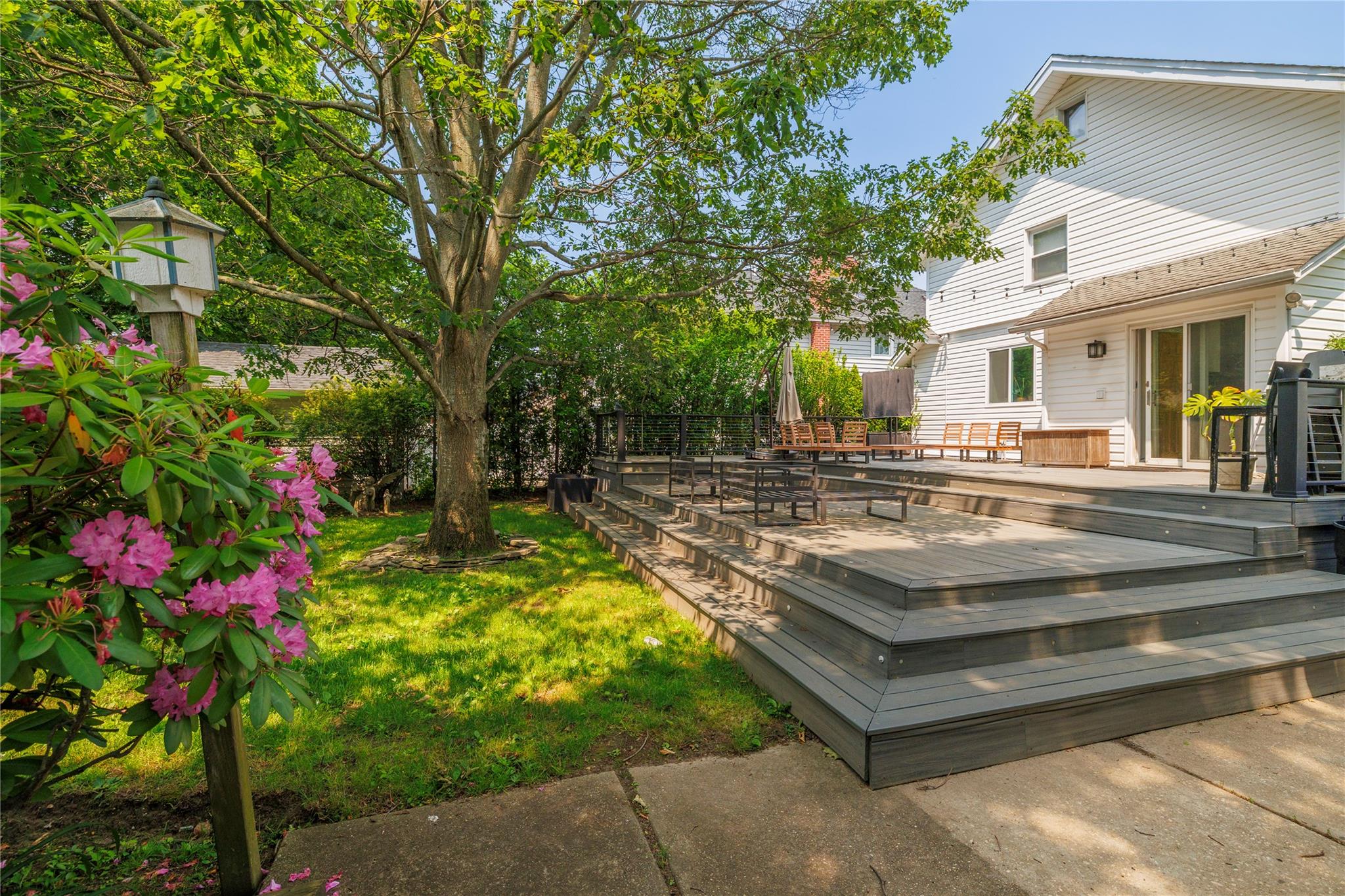 Malverne, New York, 11565, United States, 3 Bedrooms Bedrooms, ,2 BathroomsBathrooms,Residential,For Sale,1874917