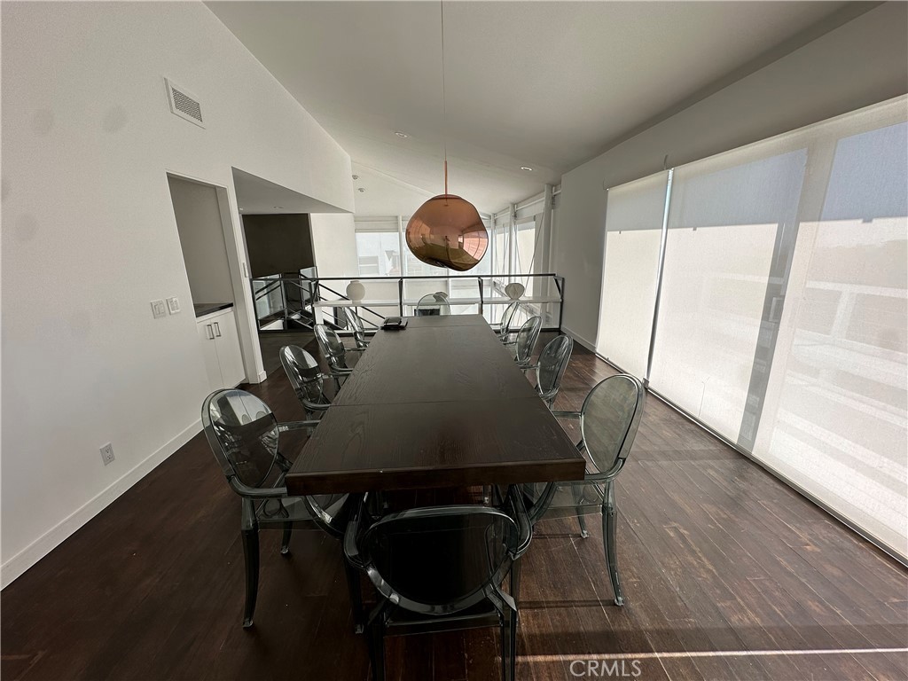 Los Angeles, California, 90069, United States, 3 Bedrooms Bedrooms, ,1 BathroomBathrooms,Residential,For Sale,1897836