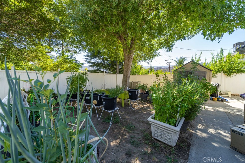 Newhall, California, 91321, United States, 5 Bedrooms Bedrooms, ,4 BathroomsBathrooms,Residential,For Sale,1940368
