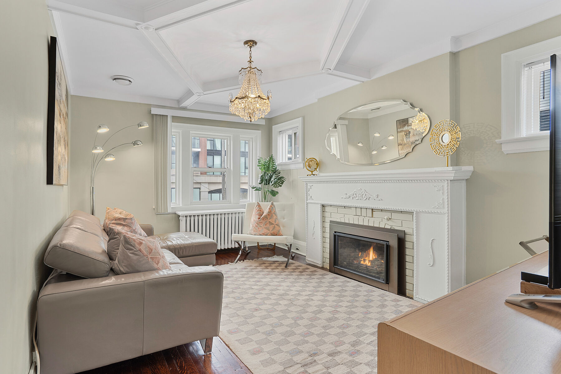  Rare Duplex in Davisville - 物件實景