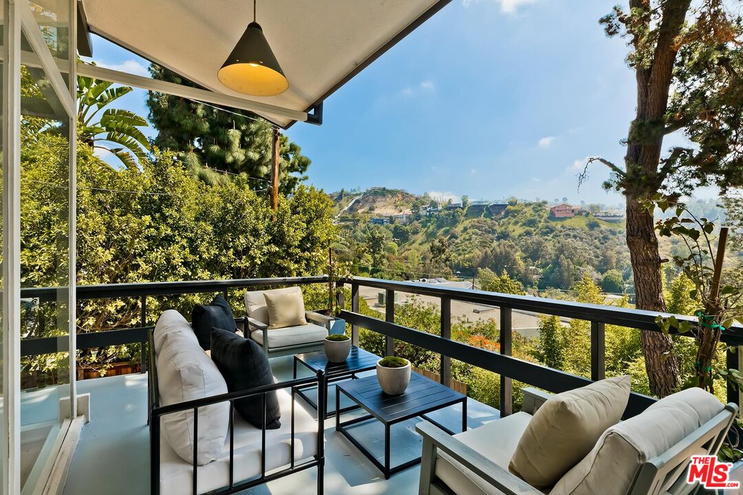 2275 Betty Ln, Beverly Hills, California, 90210, United States, 3 Bedrooms Bedrooms, ,3 BathroomsBathrooms,Residential,For Sale,2275 Betty Ln,1498020