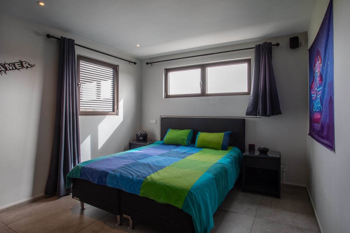 Jan Sofat, CW, 2 Bedrooms Bedrooms, ,2 BathroomsBathrooms,Residential,For Sale,1752587