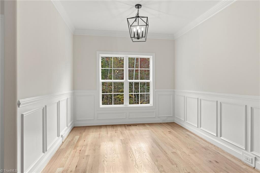 Lexington, North Carolina, 27295, United States, 3 Bedrooms Bedrooms, ,3 BathroomsBathrooms,Residential,For Sale,1840545