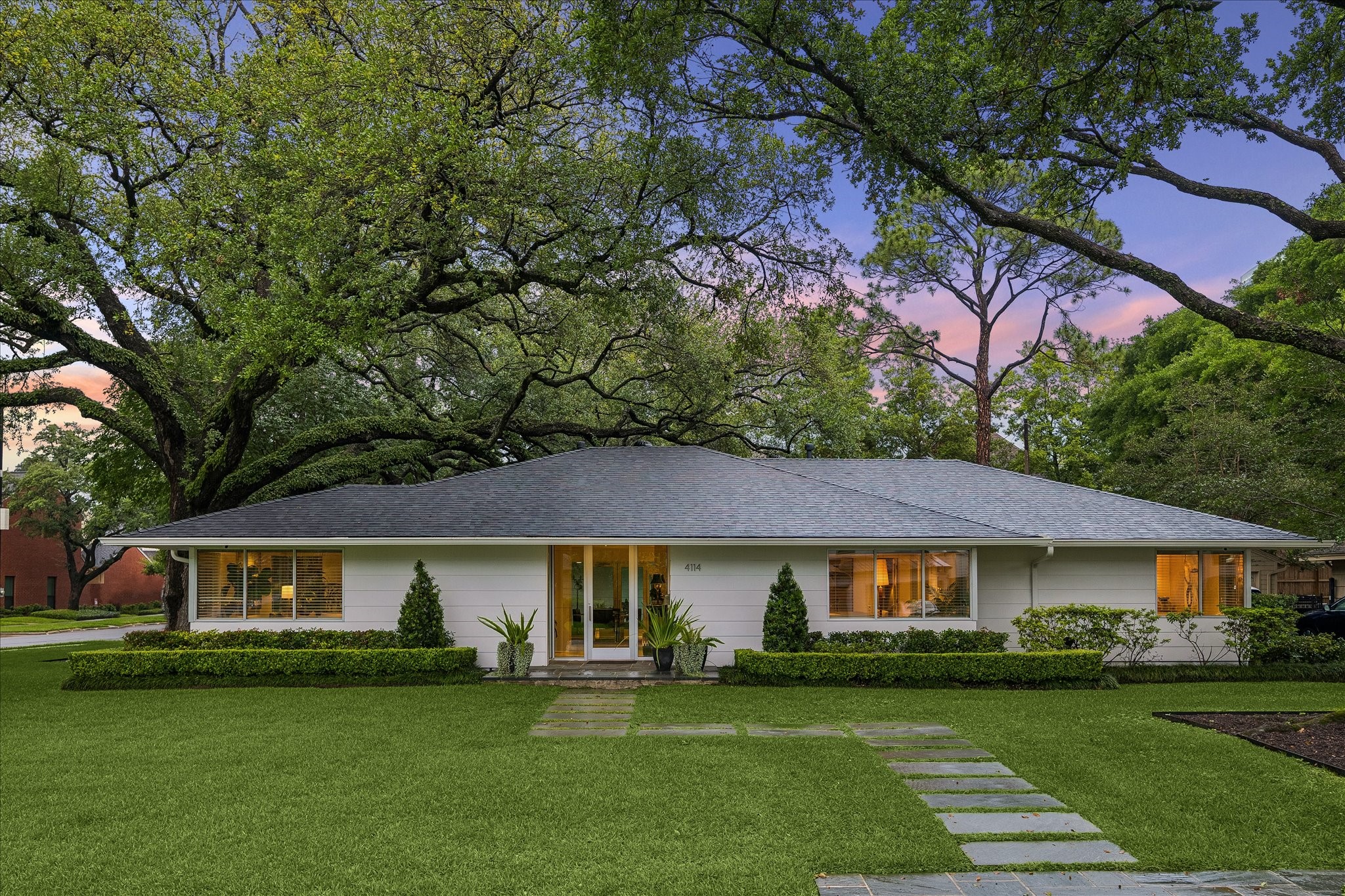  4114 Whitman Street - 物件實景