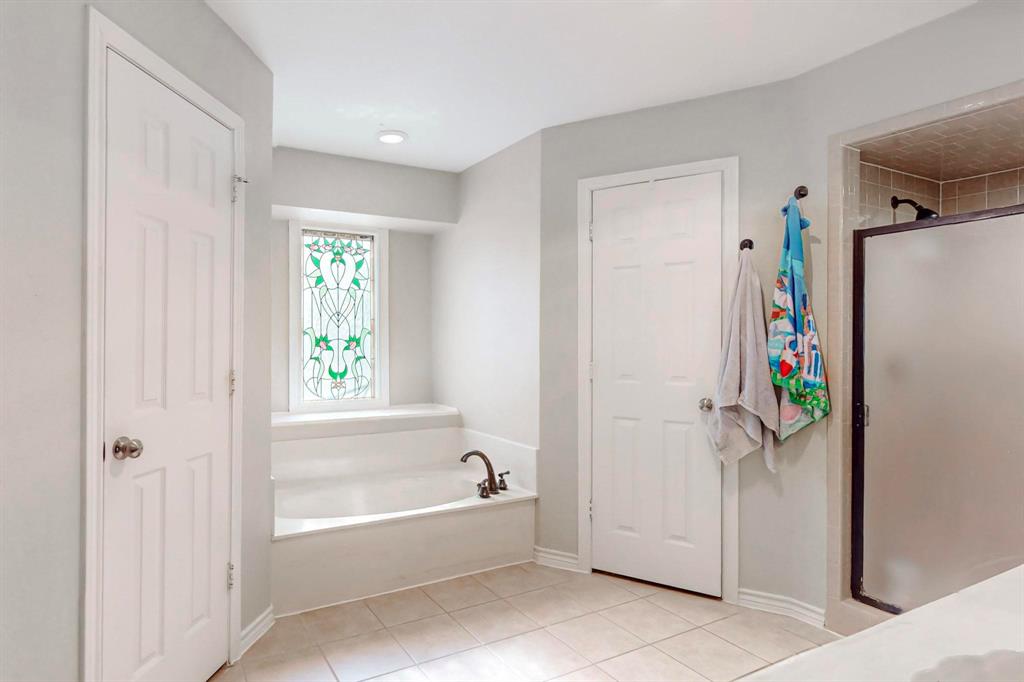 Forney, Texas, 75126, United States, 4 Bedrooms Bedrooms, ,2 BathroomsBathrooms,Residential,For Sale,1976991