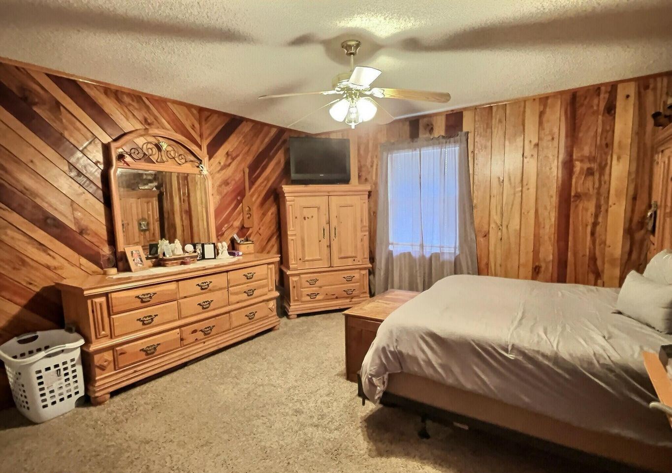 Palatka, Florida, 32177, United States, 4 Bedrooms Bedrooms, ,3 BathroomsBathrooms,Residential,For Sale,1898864