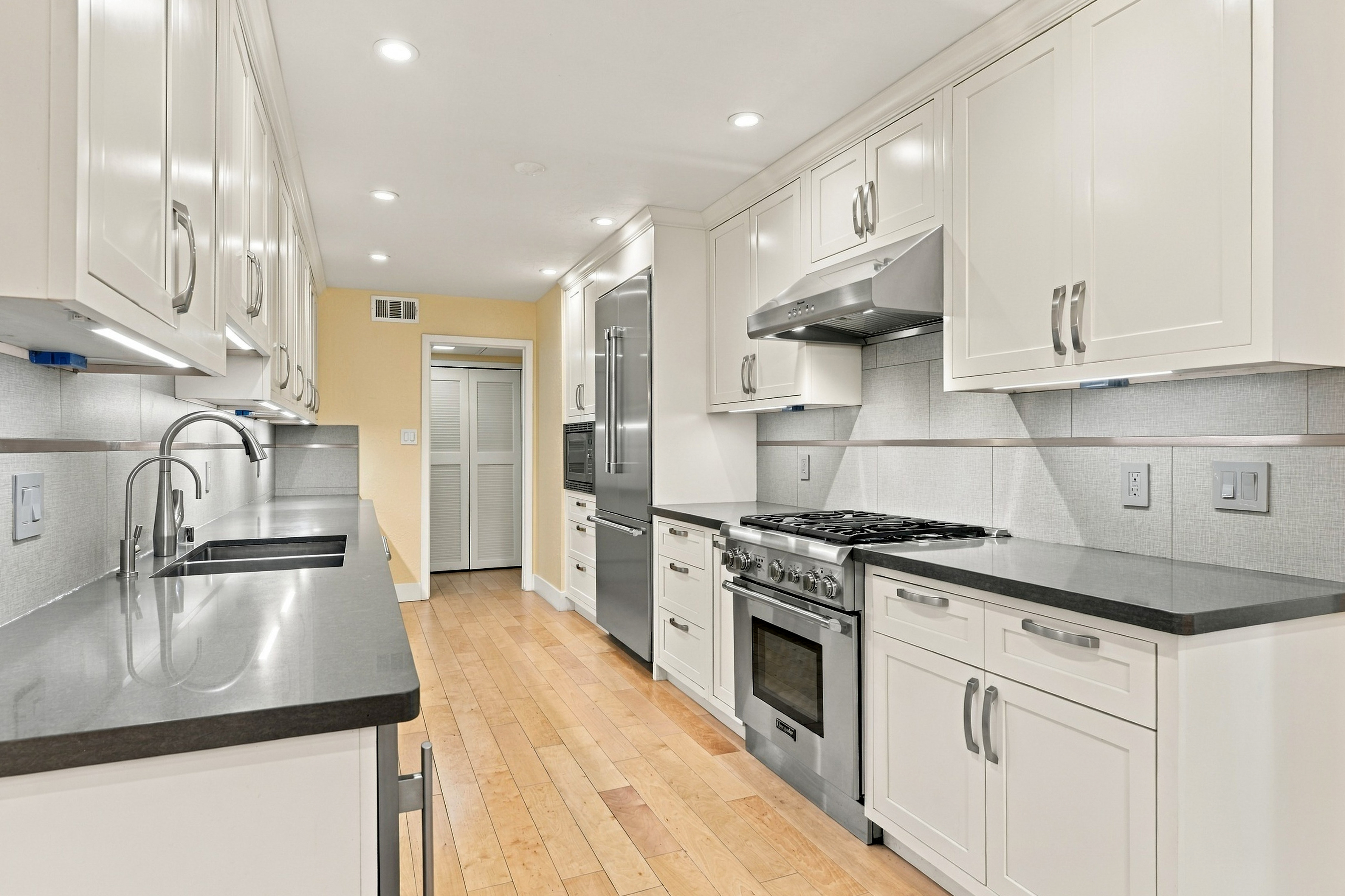  Remodeled Condo in the Heart of Downtown Los Altos - 物件實景