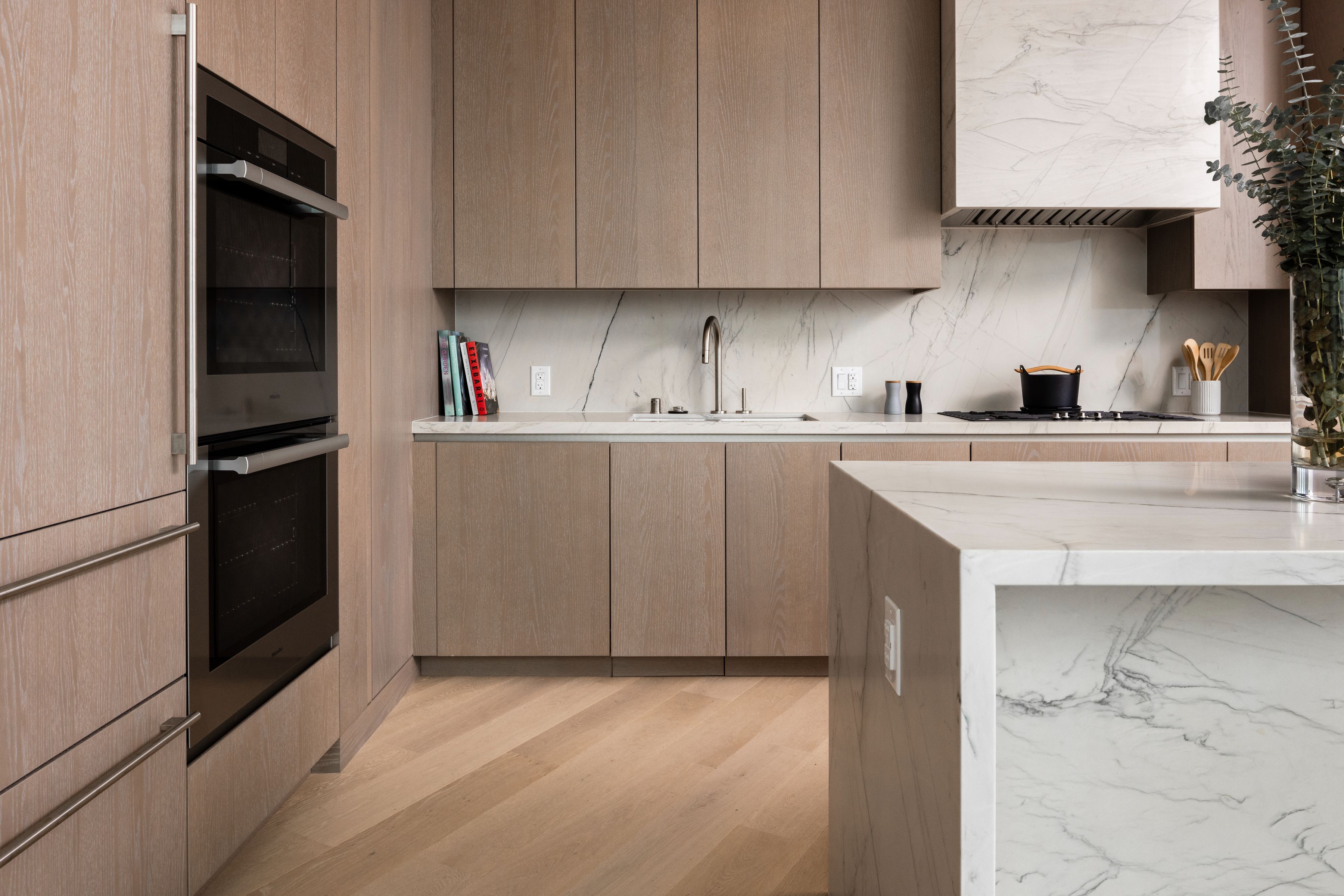  211 W Elm Ct - 物件實景