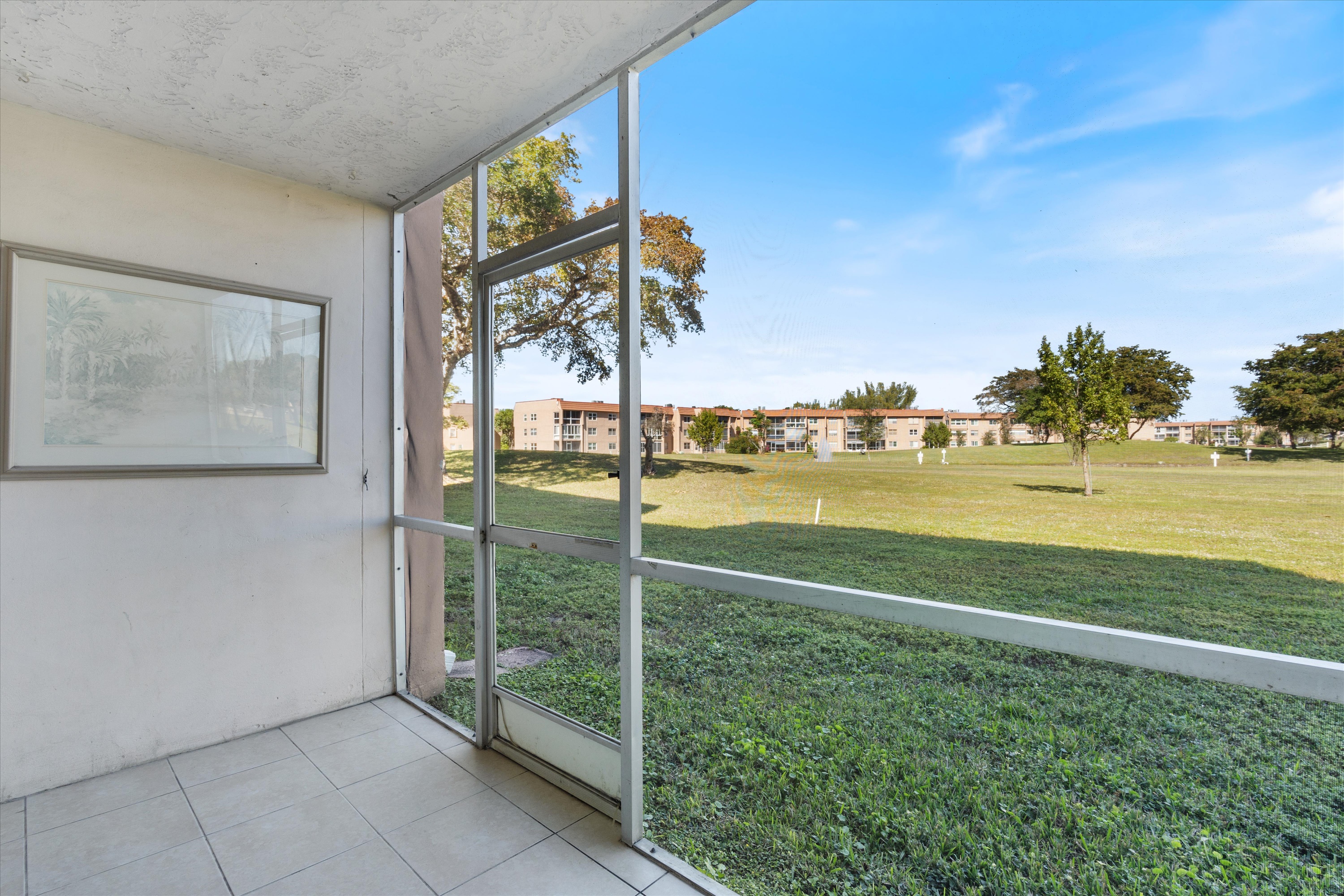  9761 Sunrise Lakes Blvd, Sunrise, FL, 33322 - 物件實景