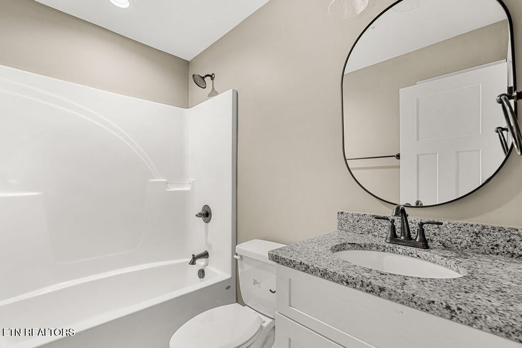 Lenoir City, Tennessee, 37771, United States, 3 Bedrooms Bedrooms, ,2 BathroomsBathrooms,Residential,For Sale,1933466