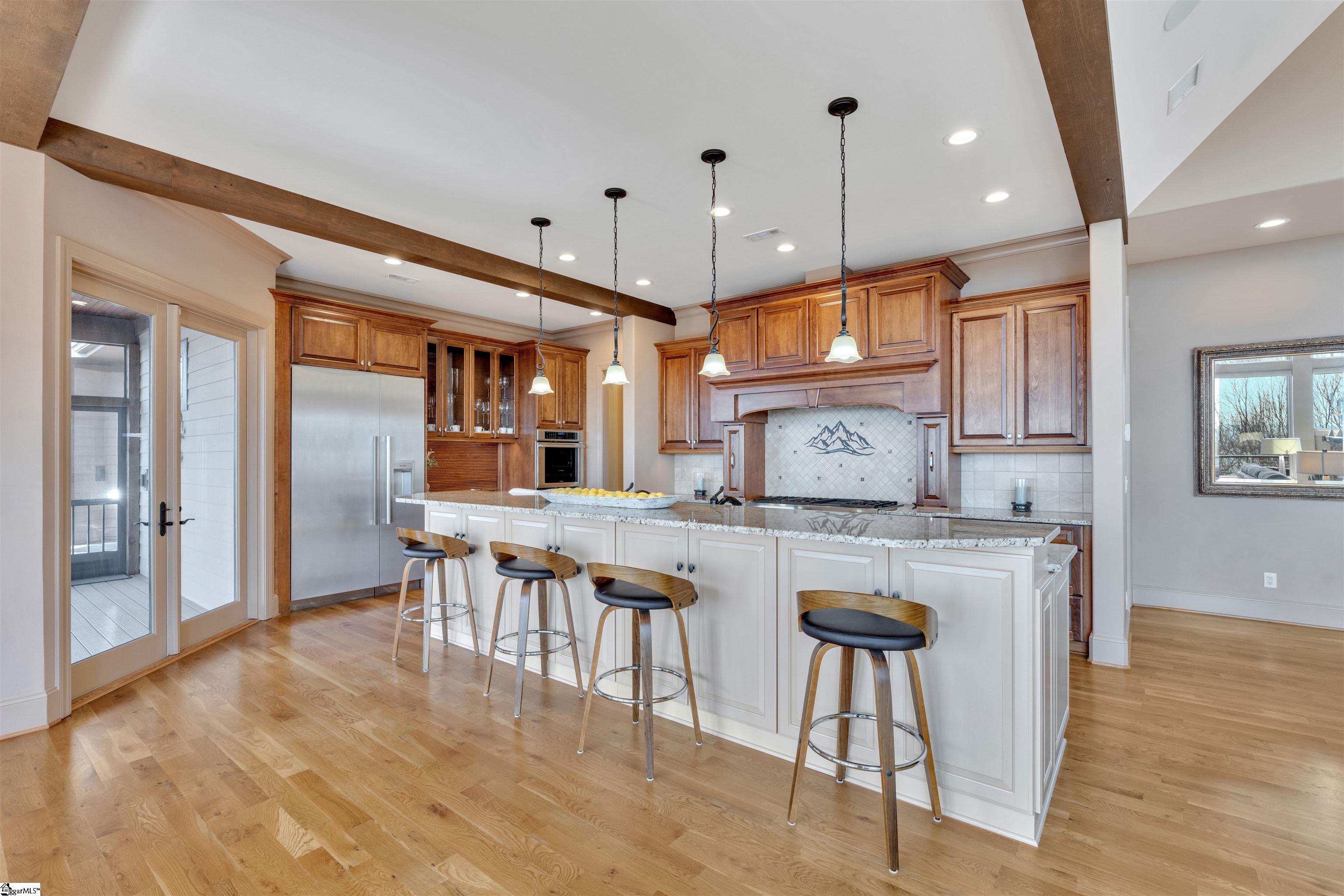 Landrum, South Carolina, 29356, United States, 5 Bedrooms Bedrooms, ,6 BathroomsBathrooms,Residential,For Sale,1714333