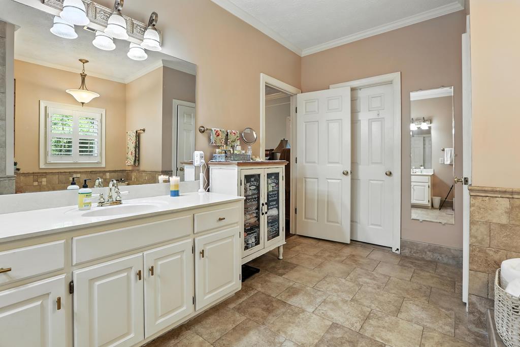 Columbus, Georgia, 31904, United States, 4 Bedrooms Bedrooms, ,4 BathroomsBathrooms,Residential,For Sale,1905895