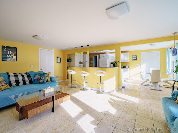 Orange, Connecticut, 06477, United States, 2 Bedrooms Bedrooms, ,2 BathroomsBathrooms,Residential,For Sale,1867599