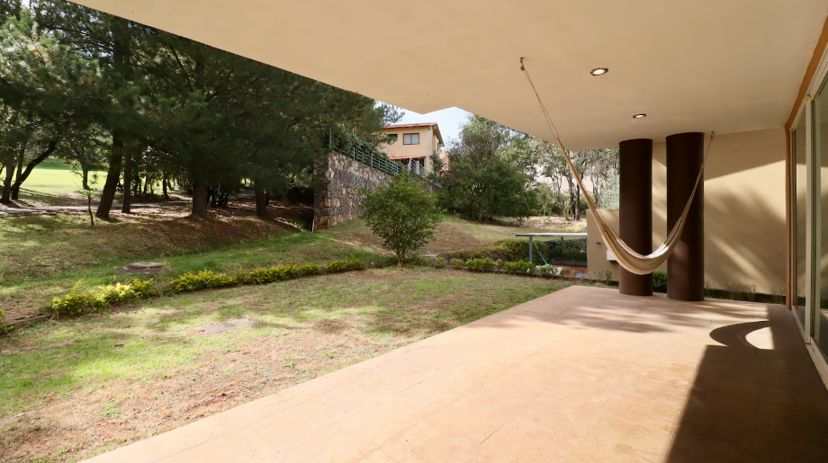 Morelia, Michoacán de Ocampo, 58350, Mexico, 4 Bedrooms Bedrooms, ,4 BathroomsBathrooms,Residential,For Sale,1998426