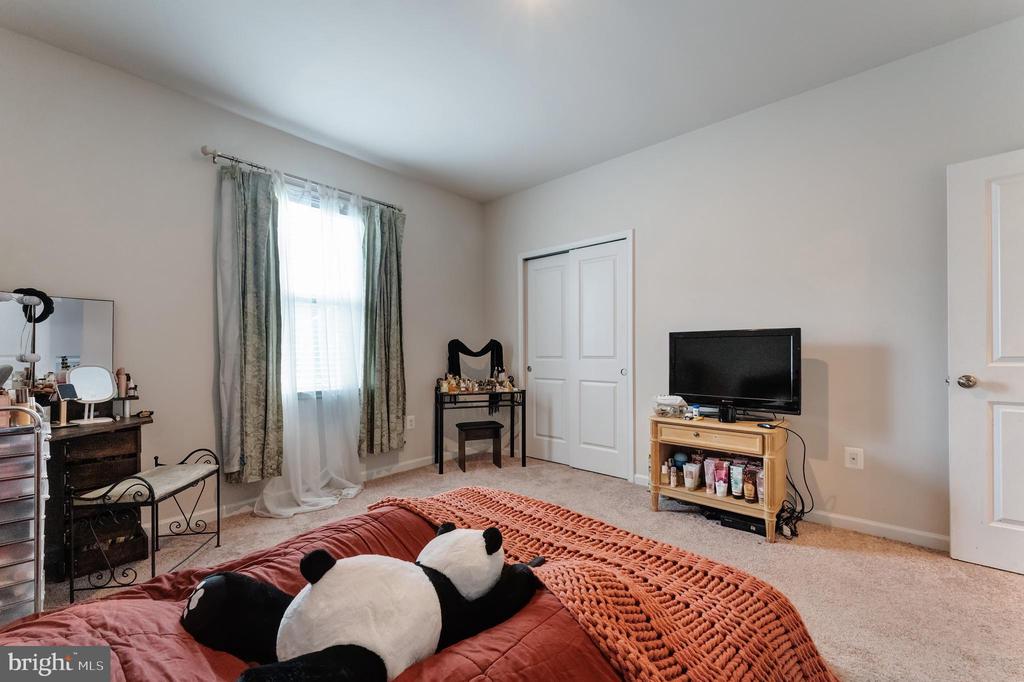 Spotsylvania, Virginia, 22551, United States, 3 Bedrooms Bedrooms, ,4 BathroomsBathrooms,Residential,For Sale,1869510