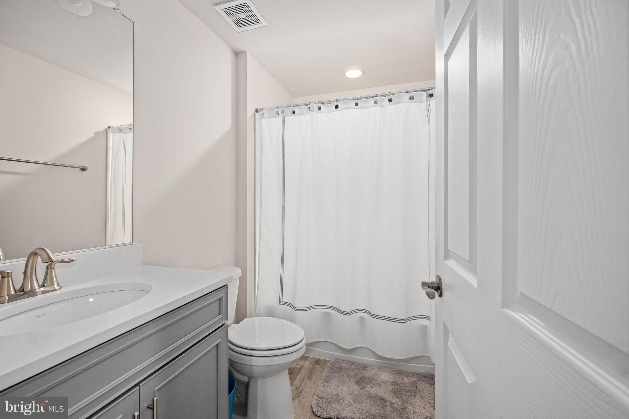 Fredericksburg, Virginia, 22406, United States, 2 Bedrooms Bedrooms, ,3 BathroomsBathrooms,Residential,For Sale,1978338