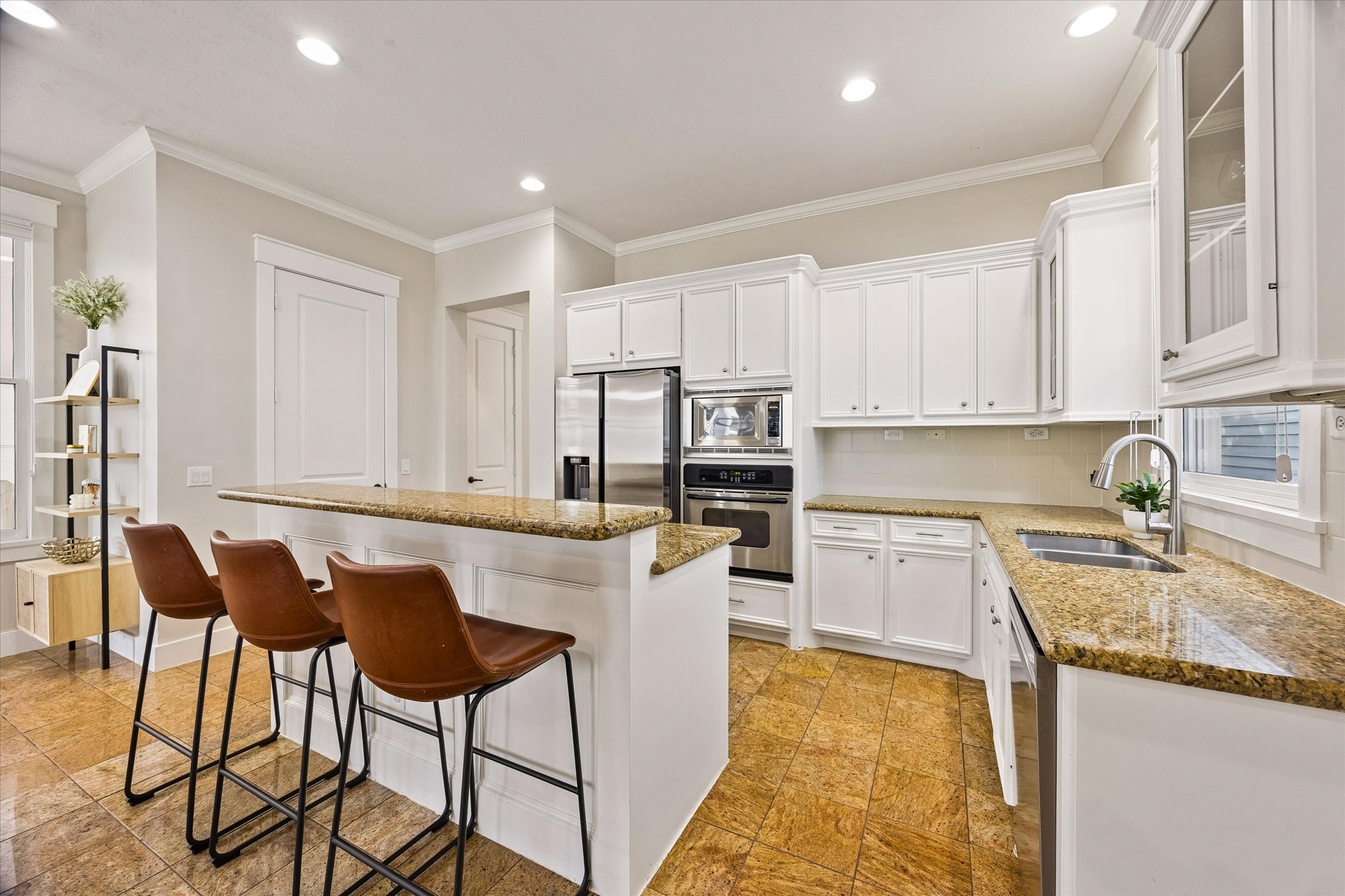  1235 W 21st Street - 物件實景