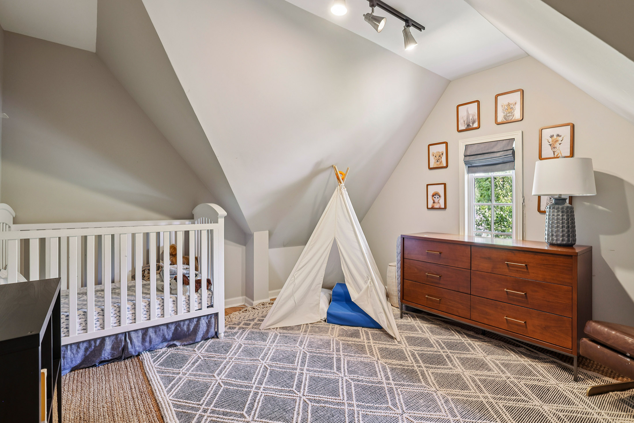  Perfect Blend of Comfort, Style, and Convenience in Virginia Highland - 物件實景