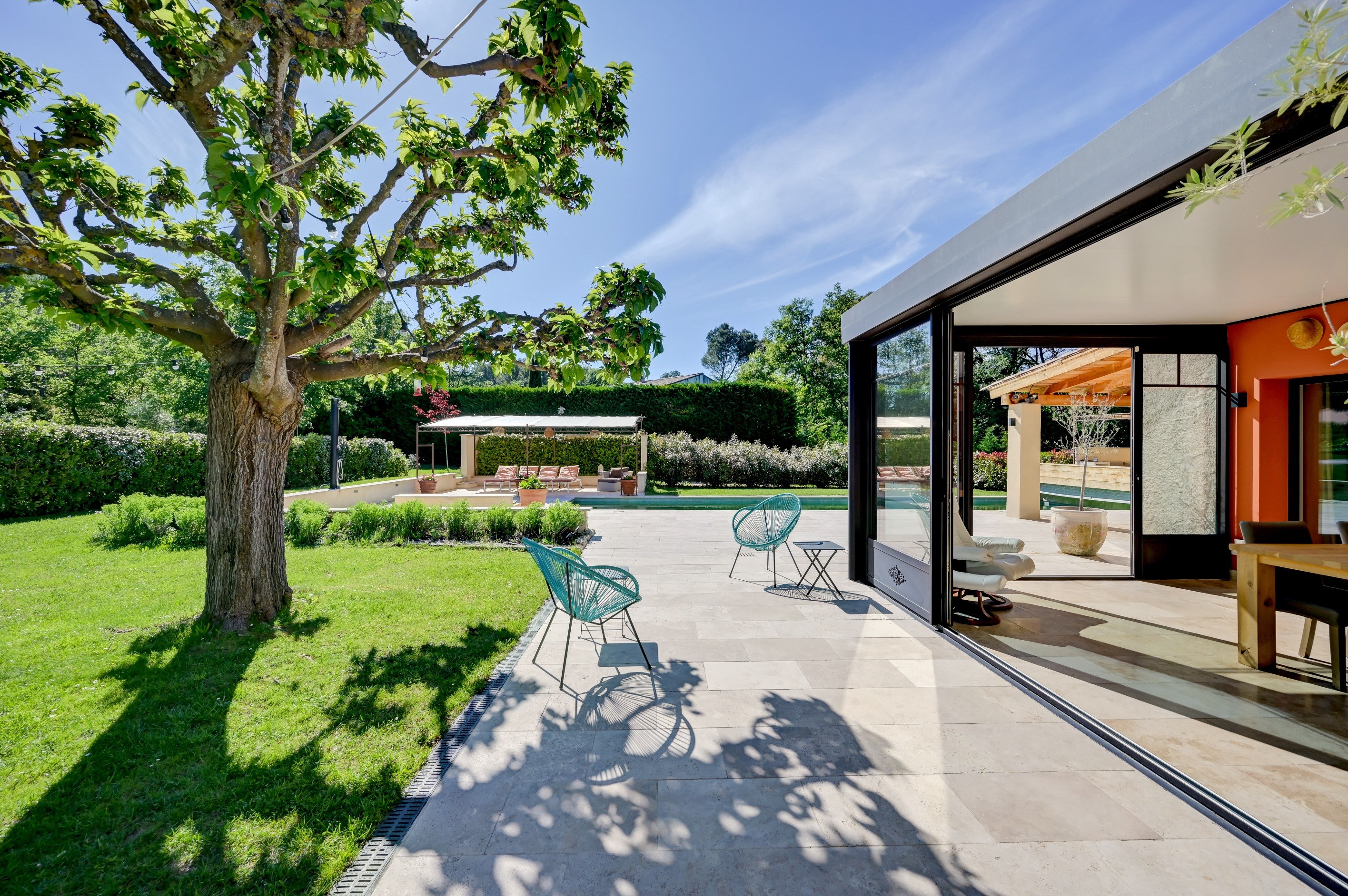  200 sqm Family Home on 6,256 sqm of Land – Close to Aix-en-Provence - 物件實景