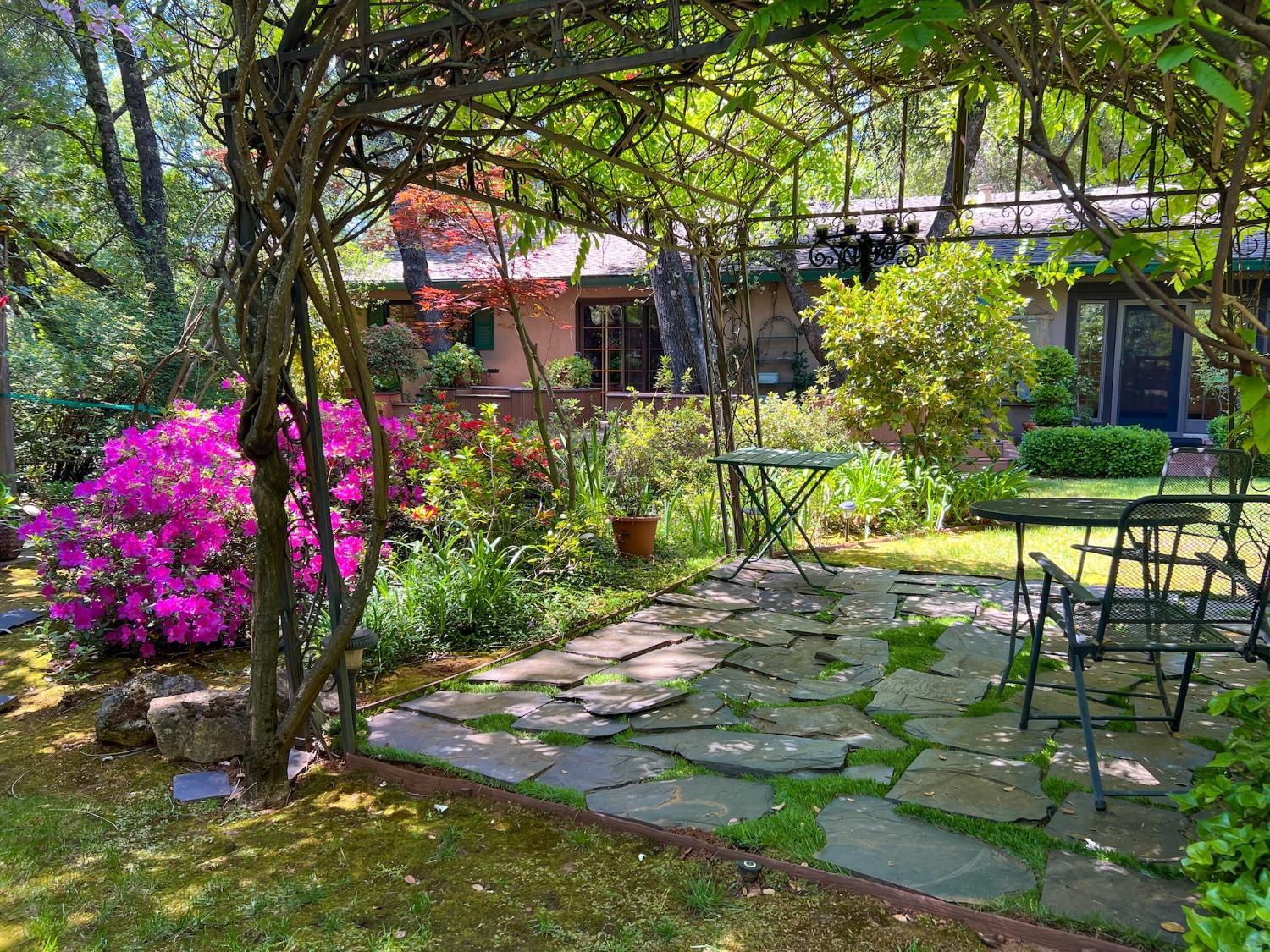 Cameron Park, California, 95682, United States, 4 Bedrooms Bedrooms, ,3 BathroomsBathrooms,Residential,For Sale,1923512