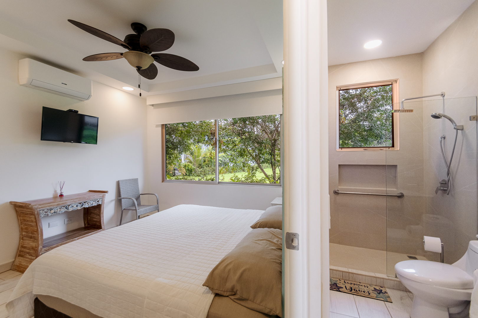 Playa Hermosa, Puntarenas, CR, 5 Bedrooms Bedrooms, ,6 BathroomsBathrooms,Residential,For Sale,1912032