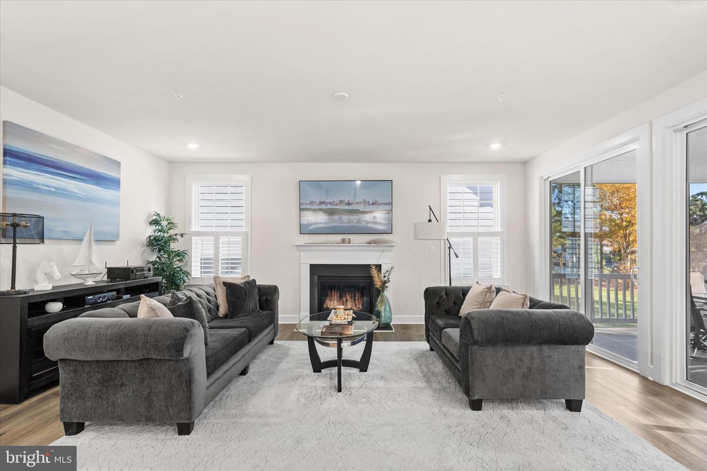 Berlin, Maryland, 21811, United States, 5 Bedrooms Bedrooms, ,4 BathroomsBathrooms,Residential,For Sale,1989737