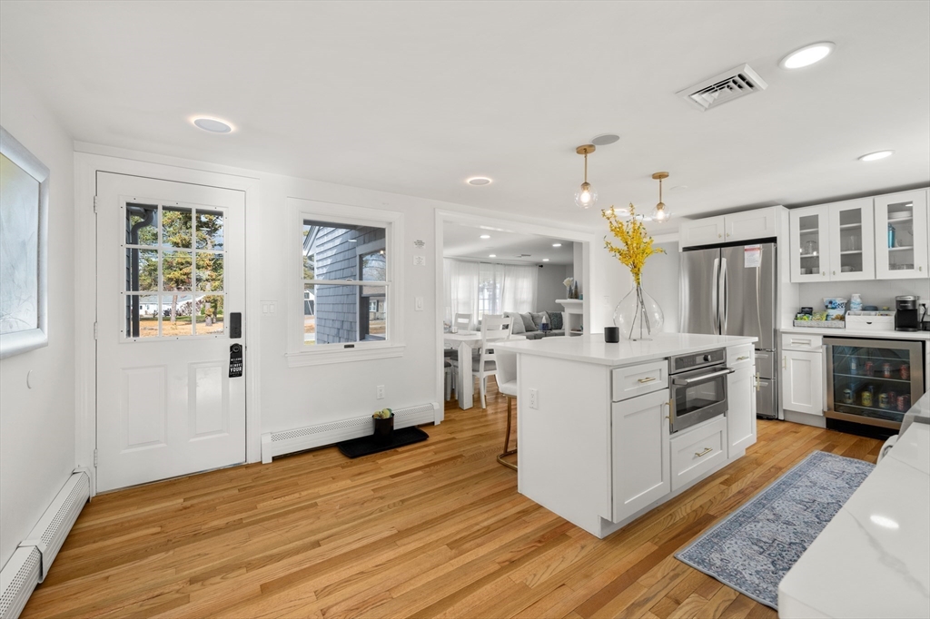 Yarmouth, Massachusetts, 02664, United States, 3 Bedrooms Bedrooms, ,2 BathroomsBathrooms,Residential,For Sale,2002259