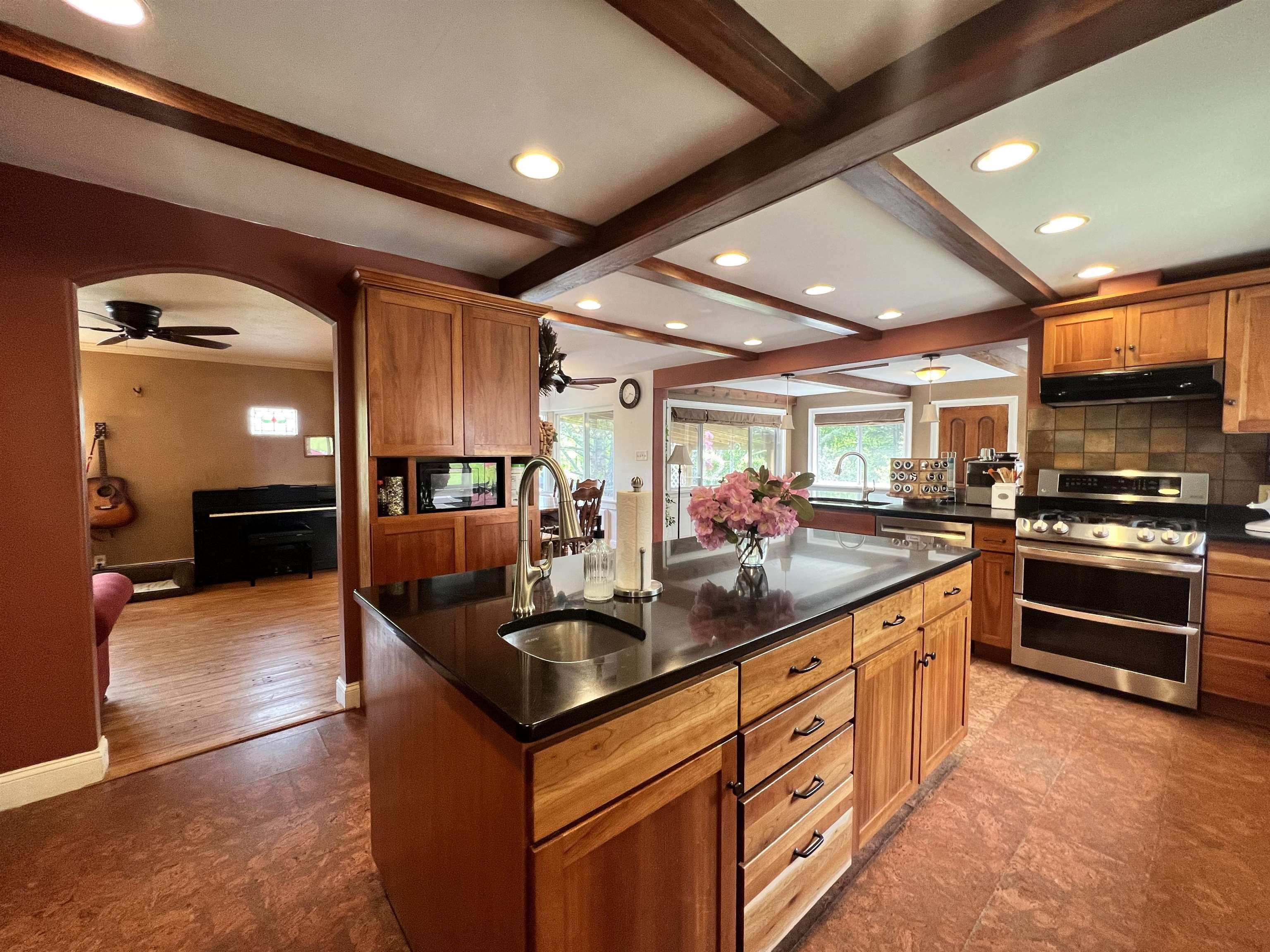 Grantham, New Hampshire, 03753, United States, 3 Bedrooms Bedrooms, ,4 BathroomsBathrooms,Residential,For Sale,1839994