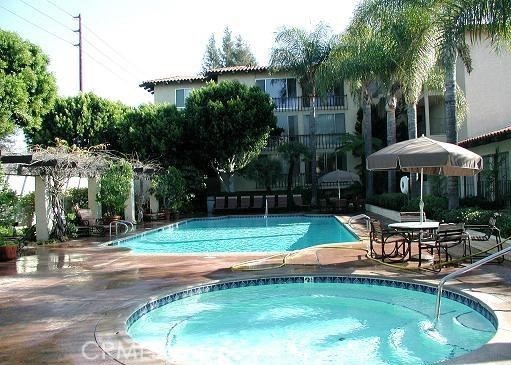 Valley Village, California, 91607, United States, 2 Bedrooms Bedrooms, ,2 BathroomsBathrooms,Residential,For Sale,1752773
