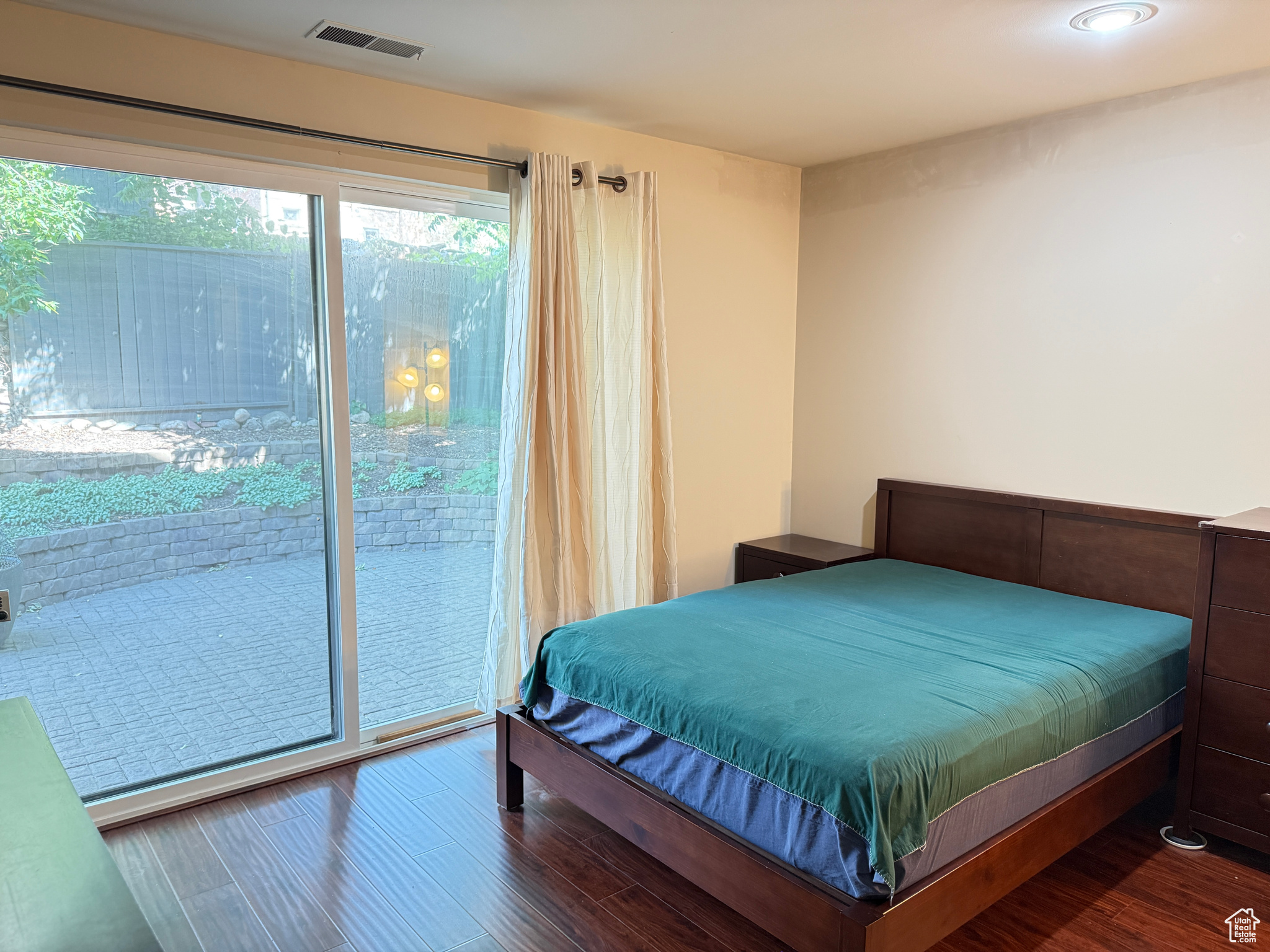 Salt Lake City, Utah, 84103, United States, 3 Bedrooms Bedrooms, ,2 BathroomsBathrooms,Residential,For Sale,1903308