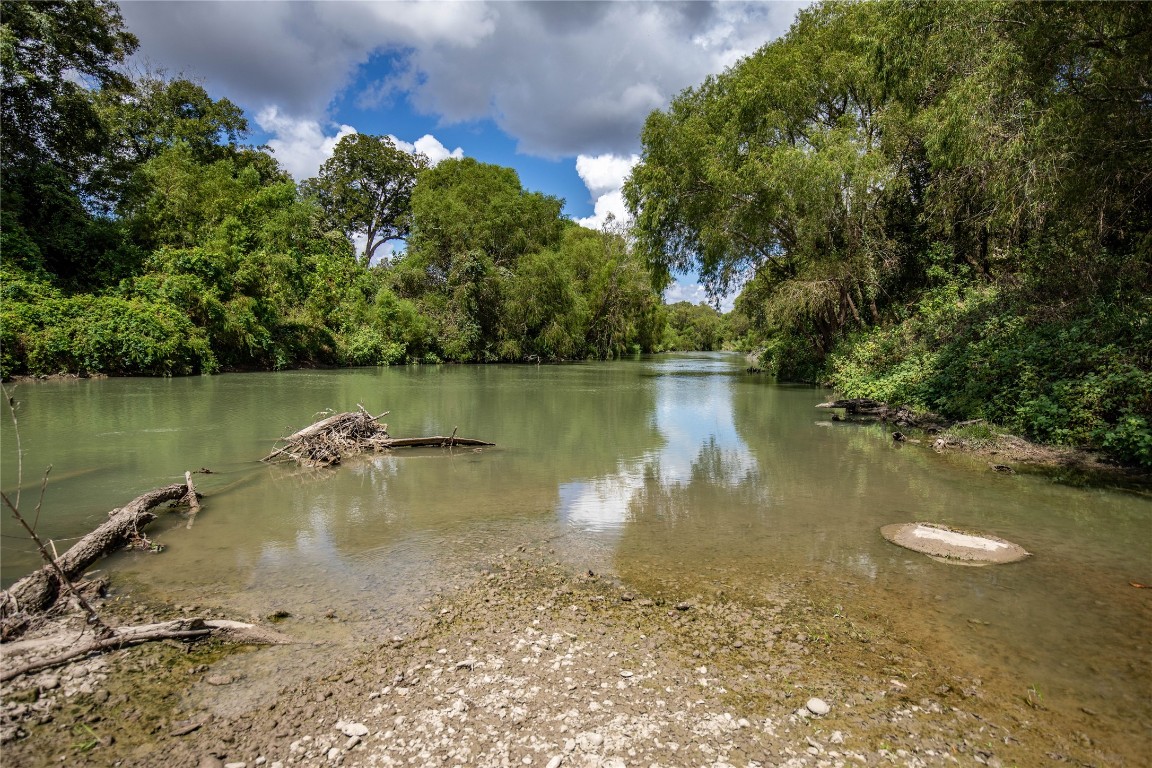 Cuero, Texas, 77954, United States, ,Residential,For Sale,1946988