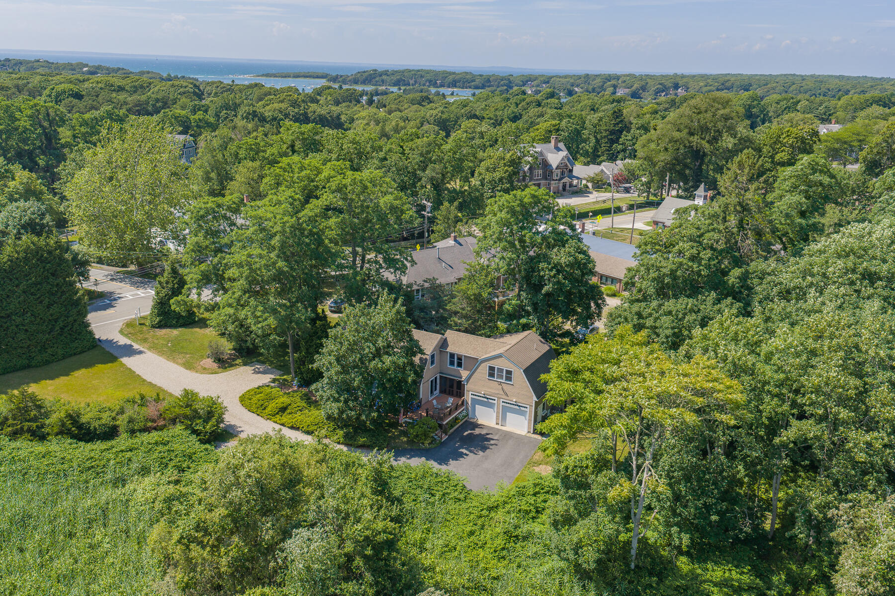  537 W Falmouth Highway - 物件實景
