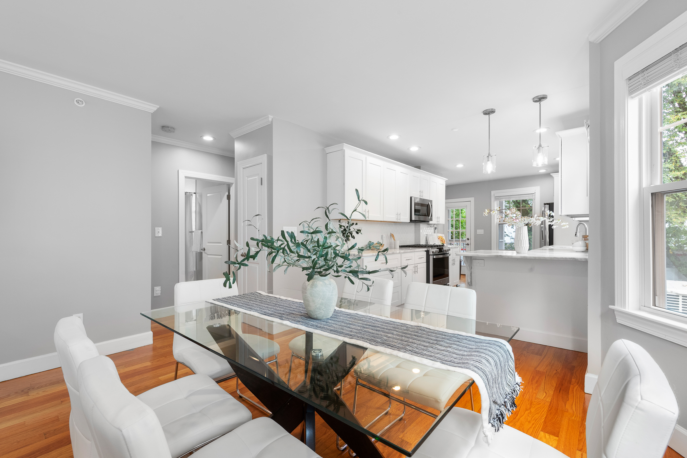  13 Laurel Street, Unit 1, Arlington, MA, 02476 - 物件實景