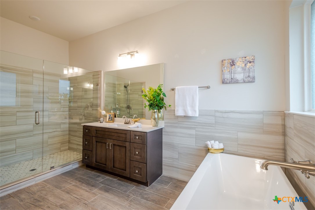 Killeen, Texas, 76542, United States, 5 Bedrooms Bedrooms, ,4 BathroomsBathrooms,Residential,For Sale,1988251