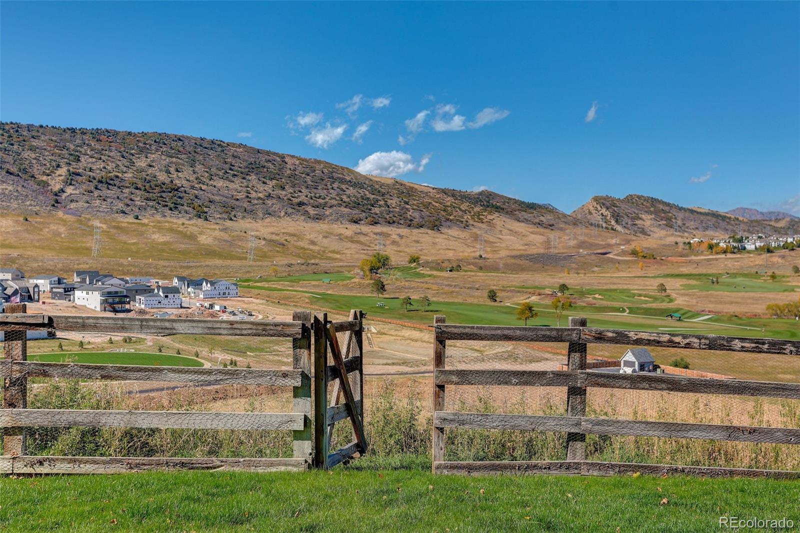 Littleton, Colorado, 80127, United States, 4 Bedrooms Bedrooms, ,2 BathroomsBathrooms,Residential,For Sale,2003001